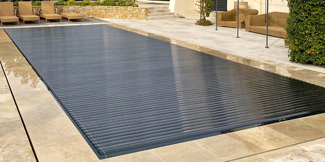 Volet tout immergé pour piscine - Gamme Figi